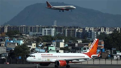 بعد رصد مسيرة مجهولة، تعليق الطيران في مطار برلين وتحويل الرحلات إلى مدن أخرى 