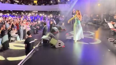 نانسي عجرم تتألق في حفل ألمانيا وسط حضور كامل العدد (صور)