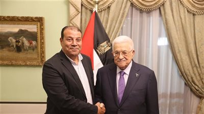 محمود عباس يشيد بمواقف مصر الثابتة تجاه القضية الفلسطينية