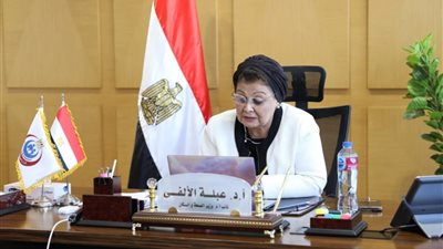 نائب وزير الصحة: الدولة أصدرت 4 قوانين تدعم حقوق المرأة منها قانون العمل وتجريم زواج الأطفال 