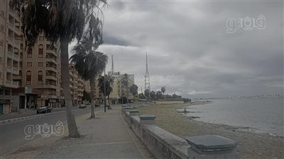 بسبب الطقس المتقلب، كورنيش مطروح خال من المواطنين (صور)