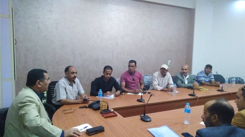  اجتماع مع مديري