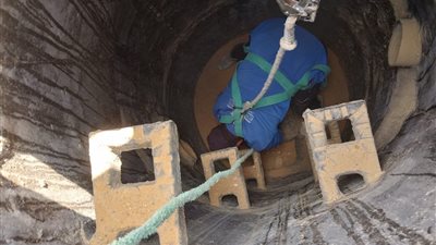 أعمال تطهير وصيانة لشبكات الصرف بالقاهرة الجديدة استعدادًا لموسم الأمطار