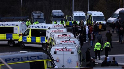 الشرطة البريطانية: عملية الطعن حادث كبير ومكافحة الإرهاب تتدخل في التحقيق