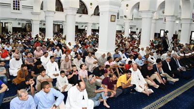 نقل شعائر صلاة الجمعة من مسجد  الإمام الحسين (بث مباشر)