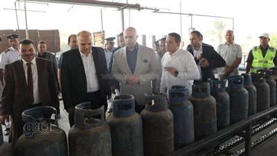 محافظ بني سويف يتفقد مصنع البوتاجاز ويشدد بتفعيل الرقابة استعدادًا للشتاء