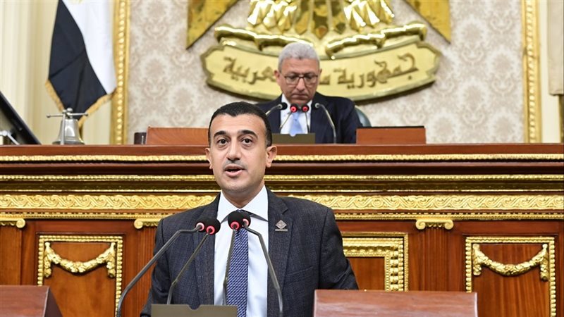 مناقشة زيادة رسوم