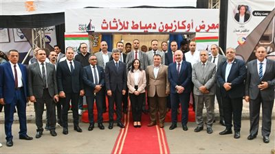  محافظ البحيرة تفتتح معرض