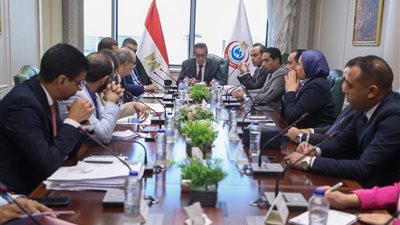 وزير الصحة: تشكيل لجنة فنية لوضع ضوابط التعاقد في منظومة صرف الأجهزة التعويضية