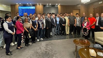 أشرف صبحي يستقبل بعثة منتخب ناشئي اليد بعد إنجاز بطولة العالم بالمغرب