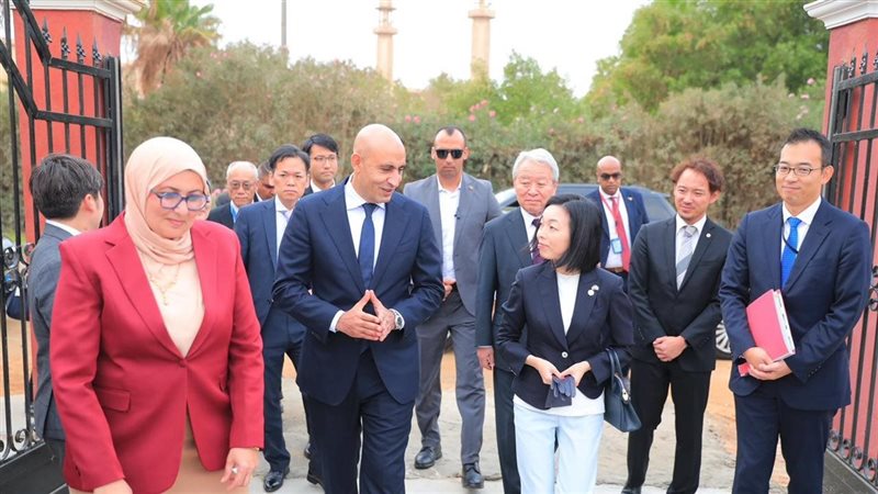 زيارة ملكية إلى المدرسة