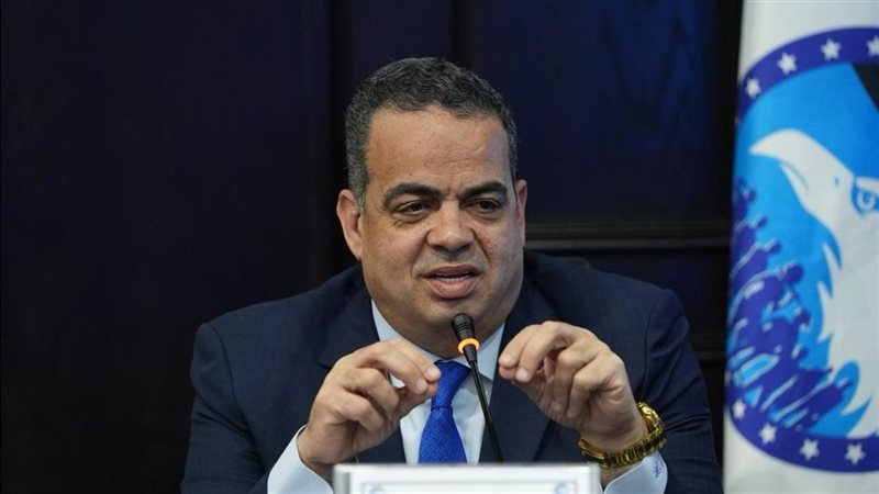 عصام هلال أمين عام