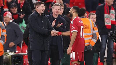 أسطورة ليفربول: ابتسامة محمد صلاح أهم من الفوز على أستون فيلا