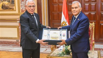 النائب العام يجري زيارة لرئيس مجلس الشيوخ لتهنئته بالمنصب الجديد