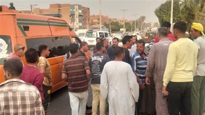 بالأسماء، إصابة أسرة من 4 أفراد في انقلاب دراجة بخارية ببني سويف