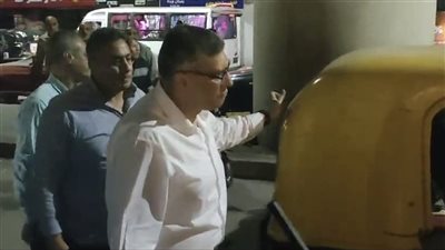 جولة ليلية كشفت المستور، محافظ الجيزة يجازي نائبي رئيس حي الوراق ورئيس هيئة النظافة