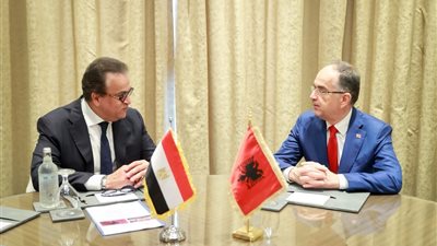 وزير الصحة يلتقي رئيس جمهورية ألبانيا لبحث آفاق التعاون الصحي بين البلدين