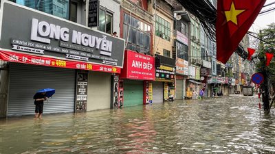 ارتفاع حصيلة ضحايا فيضانات فيتنام إلى 40 قتيلا