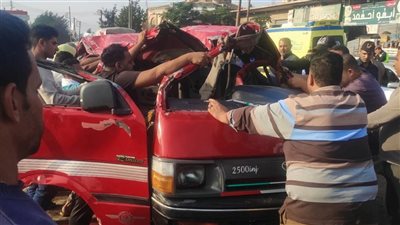 مصرع شخصين وإصابة 8 آخرين في انقلاب ميكروباص داخل ترعة بزفتى