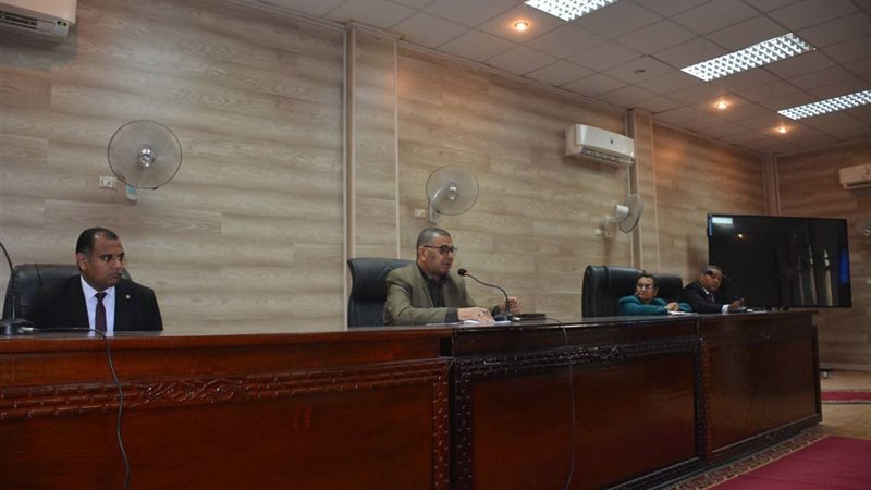 سكرتير عام محافظة