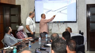 لتطوير البنية التحتية وتحقيق السيولة المرورية، الدقهلية تبحث إنشاء كوبري مشاة بين المنصورة وطلخا