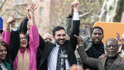 تعهد باعتقال نتنياهو، من هو زهران ممداني المرشح الأقرب للفوز بمنصب عمدة نيويورك؟