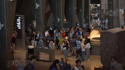 رئيس هيئة المتحف المصري الكبير: 20 ألف زائر للمتحف في اليوم الأول للتشغيل