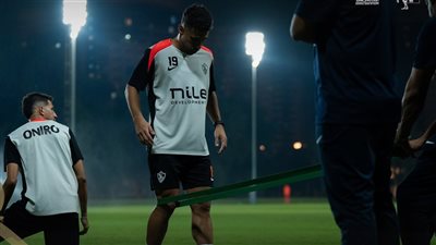 الزمالك يخوض مرانه الأول في الإمارات قبل السوبر المصري (صور)