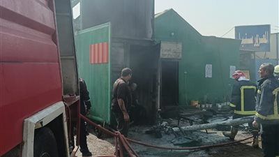 السيطرة على حريق في مخزن بالقليوبية
