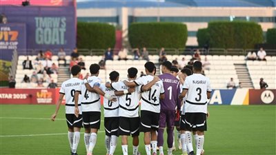 أبوريدة وعلاء نبيل يؤازران منتخب مصر أمام هايتي بكأس العالم تحت 17 عاما 