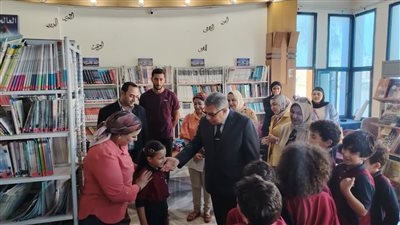 محافظ الدقهلية يتفقد الأنشطة الترفيهية والتعليمية للأطفال بمكتبة مصر العامة بالمنصورة