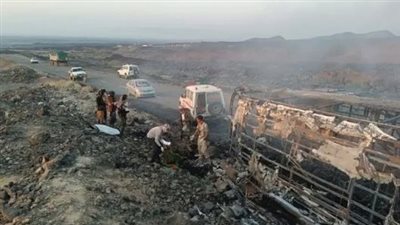 مصرع 30 شخصا في حادث مروري مروع باليمن