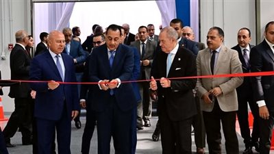 رئيس الوزراء يفتتح مصنع المنصور لـ الفلاتر الصناعية في العاشر