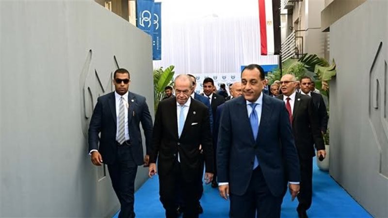 رئيس الوزراء خلال