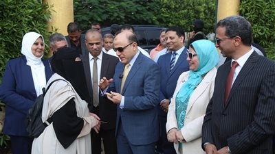 محافظ كفر الشيخ يشهد الحفل السنوي لتجهيز 112 عريسًا وعروسًا