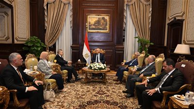 المستشار عصام فريد يستقبل رئيس هيئة قناة السويس