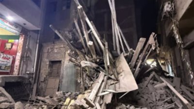 العناية الإلهية تنقذ أسرتين من الموت بعد انهيار جزئي لعقار بالجيزة