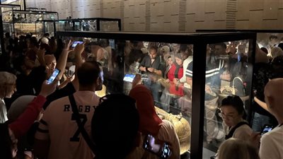 وزارة السياحة توضح حقيقة تعليق زيارة المصريين للمتحف الكبير في هذه الأيام