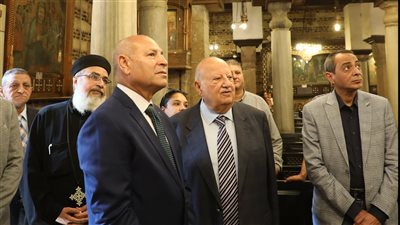 محافظ القاهرة يتفقد مجمع كنائس باب زويلة 
