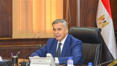 محافظ الإسكندرية يعقد اجتماعًا موسعًا للاستعداد لانتخابات النواب 