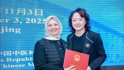 عميدة تمريض المنصورة تشارك في برنامج تدريبي بالصين 