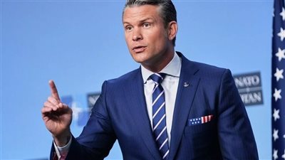 وزير الحرب الأمريكي يعلن إنشاء وحدة إنتاج حربية لتسريع تصنيع وتوريد الأسلحة الحرجة