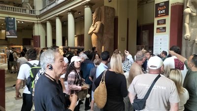 إقبال جماهيري كثيف على متحف التحرير (صور)