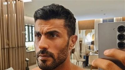 محمد سامي ينشر أول صورة من كواليس 