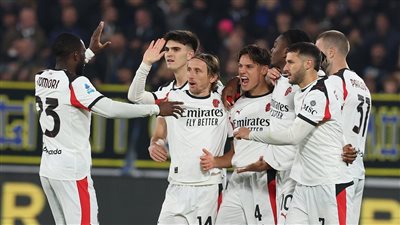 الدوري الإيطالي، ميلان يتقدم على بارما 2-1 في الشوط الأول