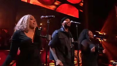 تكريم أسطوري لرائد موسيقى 