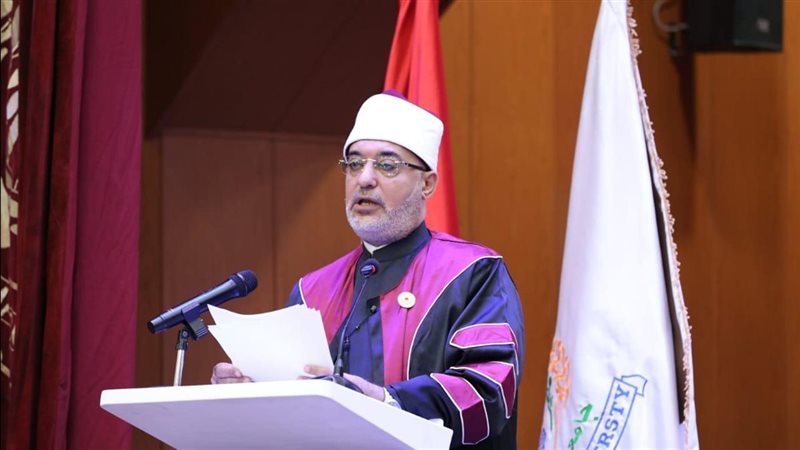 الدكتور نظير عياد