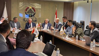 حزب الجبهة يعقد اجتماعا بغرفة العمليات المركزية استعدادًا لانتخابات الداخل