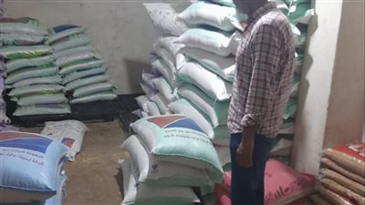 ضبط 2.5 طن دقيق مدعم قبل بيعها بالسوق السوداء في الإسماعيلية 