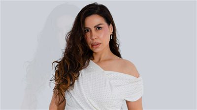 سالي خليل تنتهي من تسجيل أحدث ألبوماتها وتطرح أولى أغانيه خلال أيام